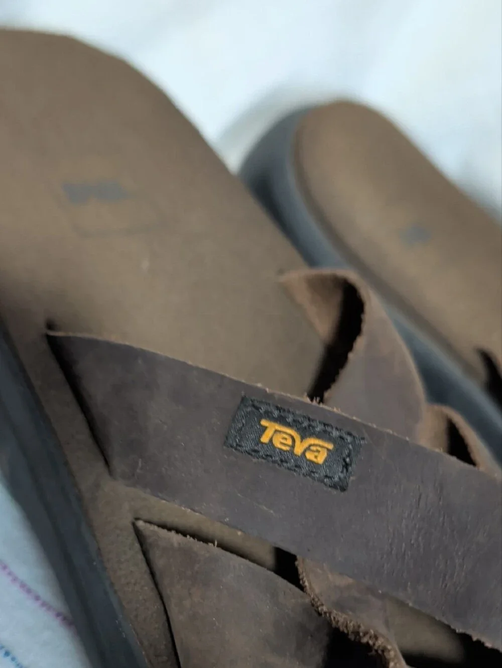 Teva Men's Mush Dark Brown Crisscross Leather Slide Sandals Gorpcore Minimalist